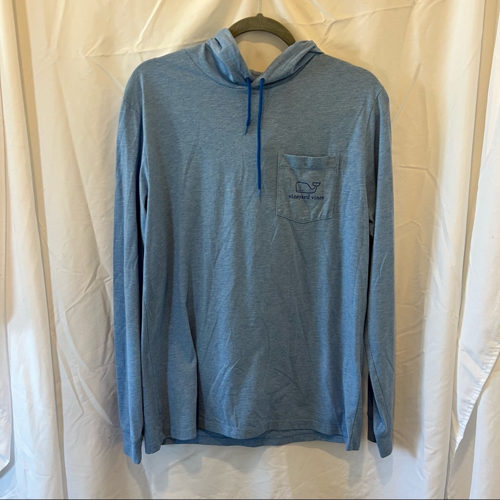 Vineyard vines, light hoodie sweater, size Medium